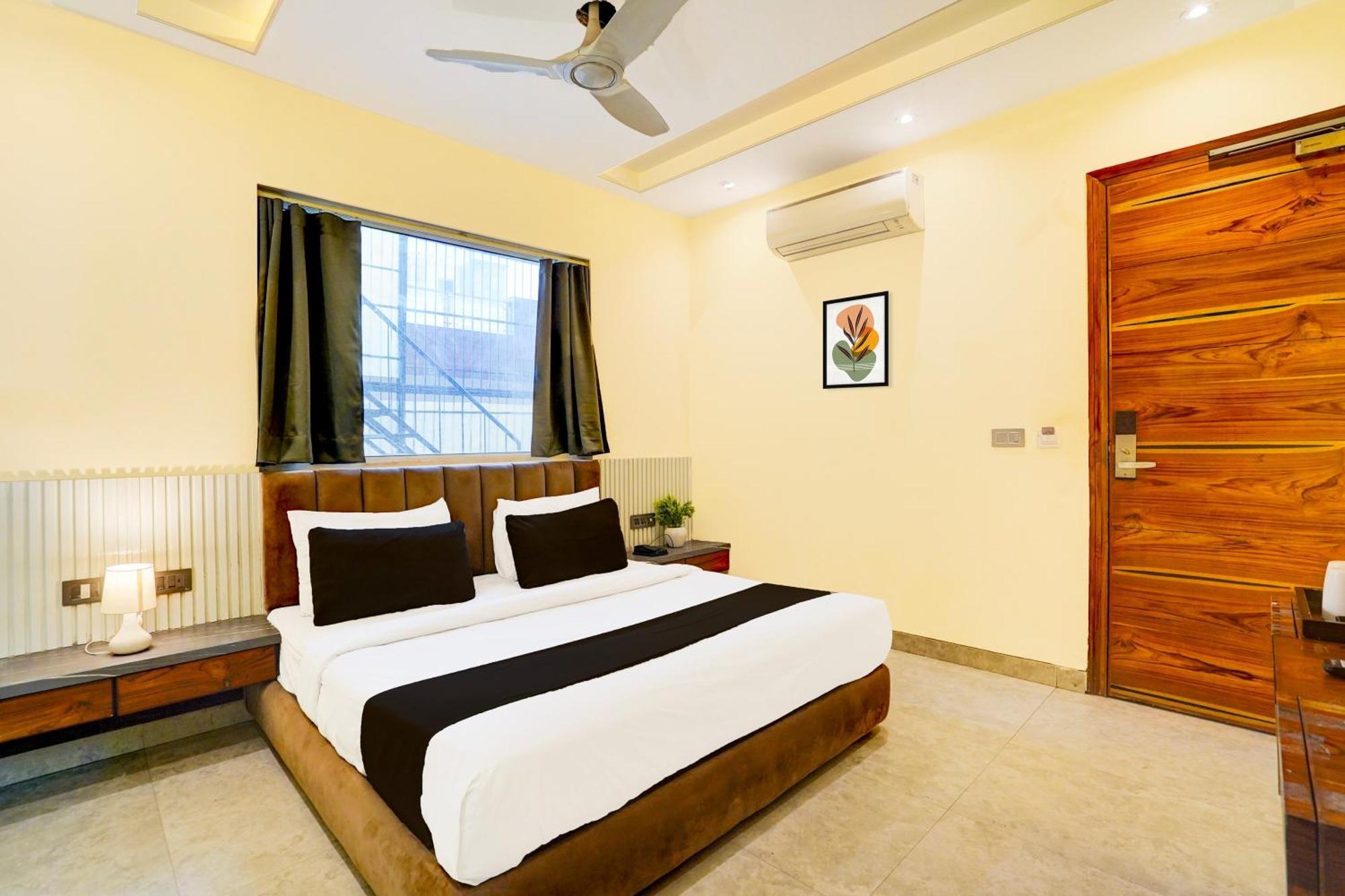 Hotel Marina Near Igi Airport Delhi New Delhi Eksteriør bilde