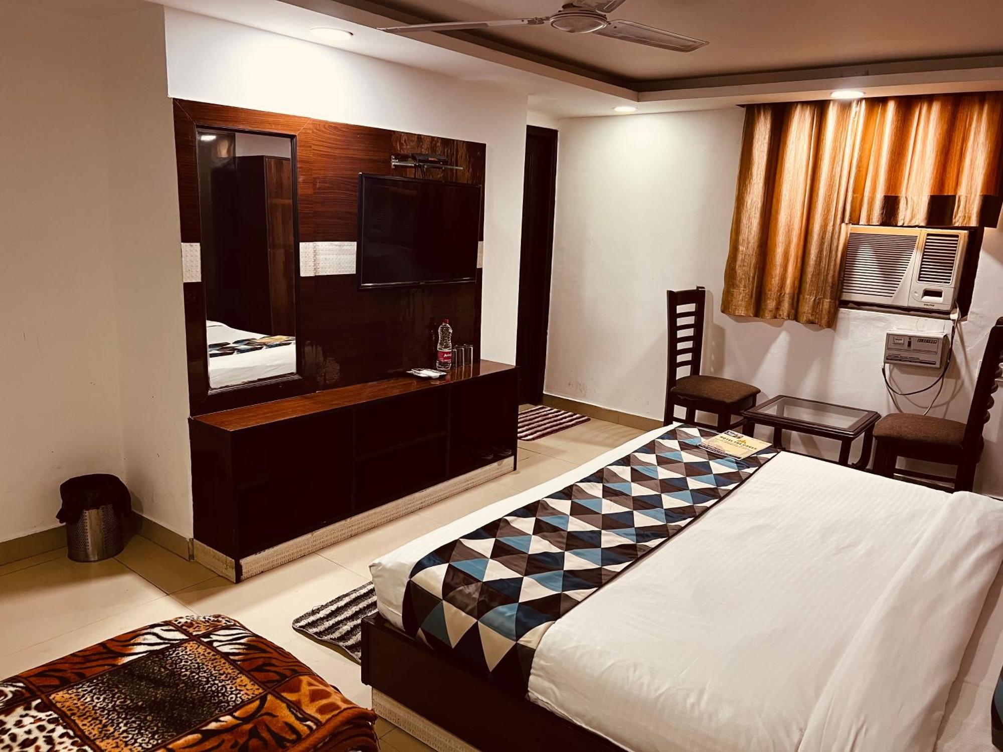 Hotel Marina Near Igi Airport Delhi New Delhi Eksteriør bilde