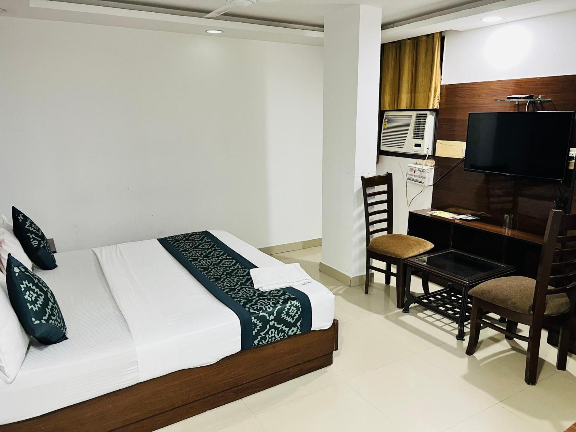 Hotel Marina Near Igi Airport Delhi New Delhi Eksteriør bilde