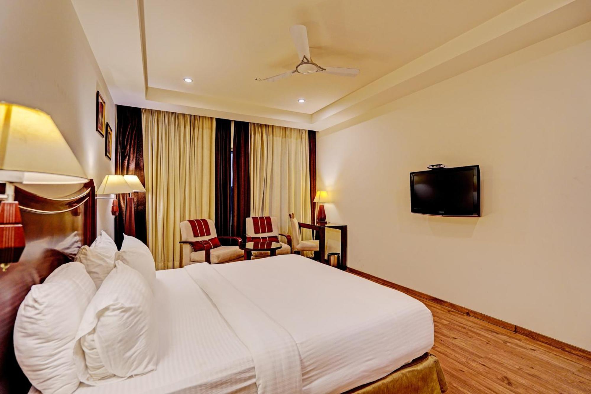 Hotel Marina Near Igi Airport Delhi New Delhi Eksteriør bilde