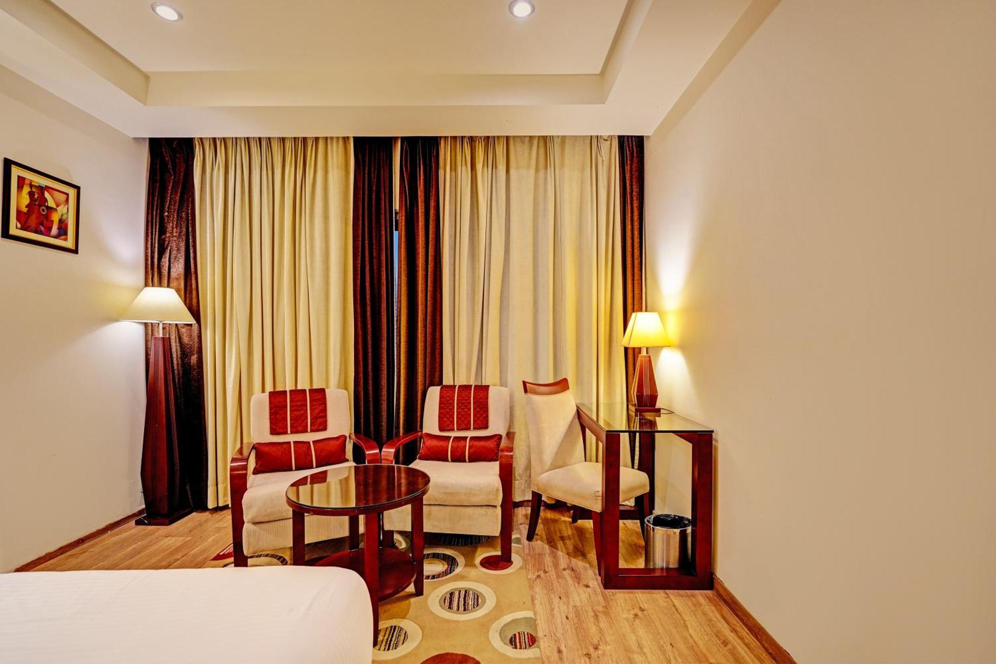 Hotel Marina Near Igi Airport Delhi New Delhi Eksteriør bilde